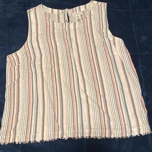 Liz Claiborne Linen/Cotton Sleeveless Shirt with Pinhole Back and Fringe Bottom